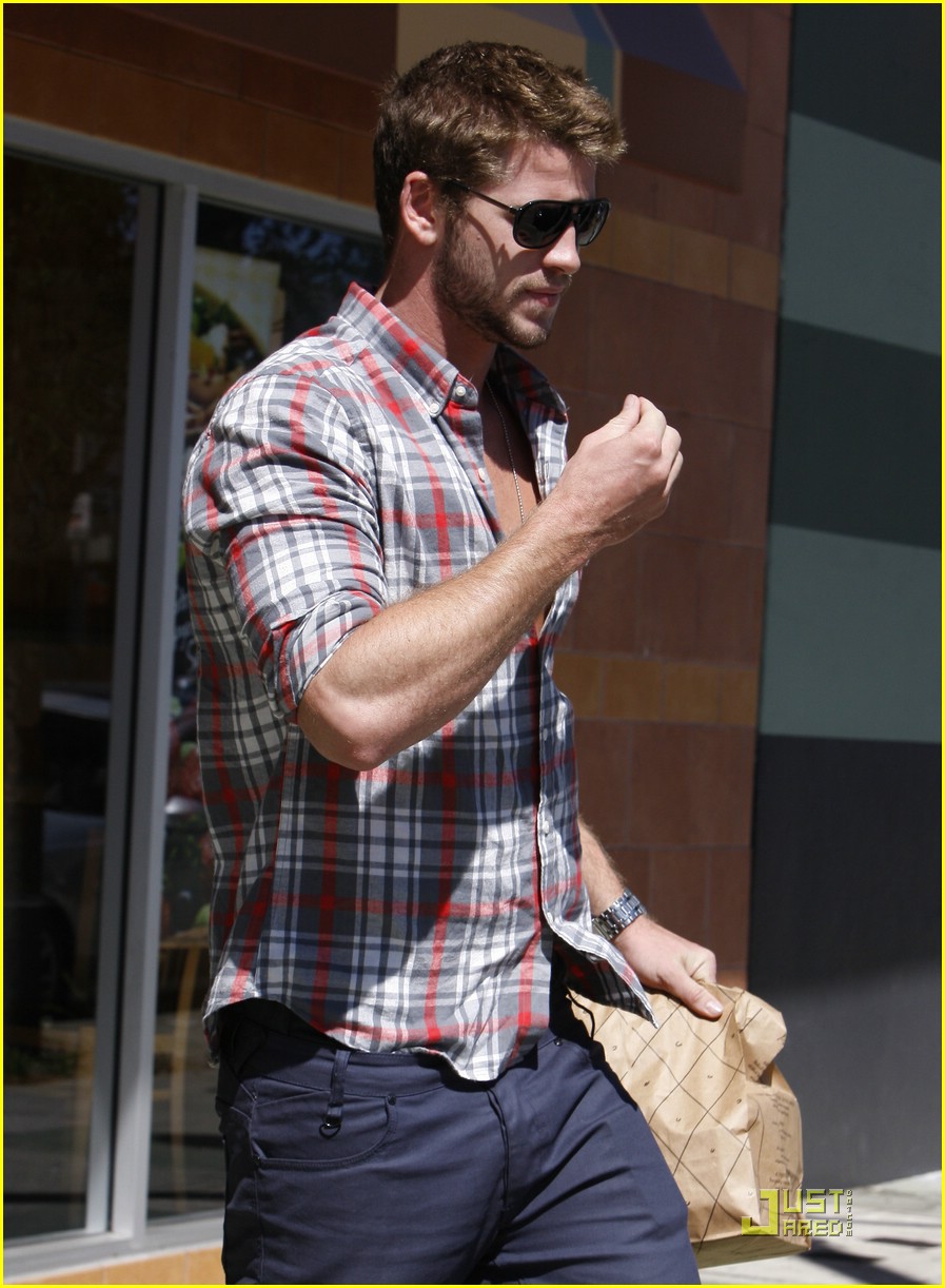 Miley Cyrus & Liam Hemsworth: Back Together?