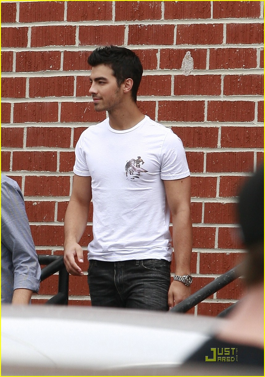 Nick & Joe Jonas: Los Angeles Lads