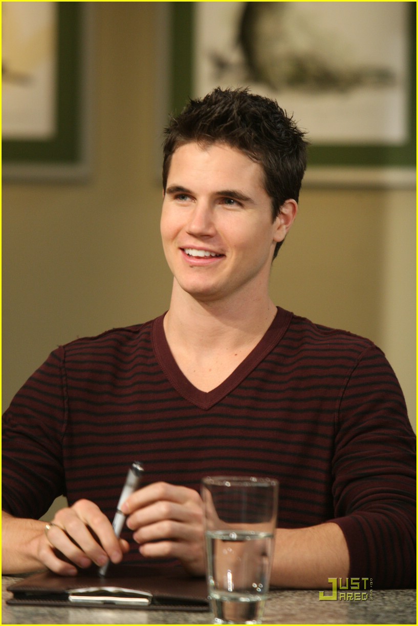 Keke Palmer & Robbie Amell: Segway Sweeties