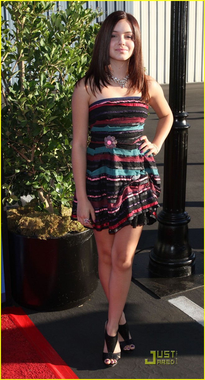 Ariel Winter & Booboo Stewart Supports Alfred E. Mann Foundation