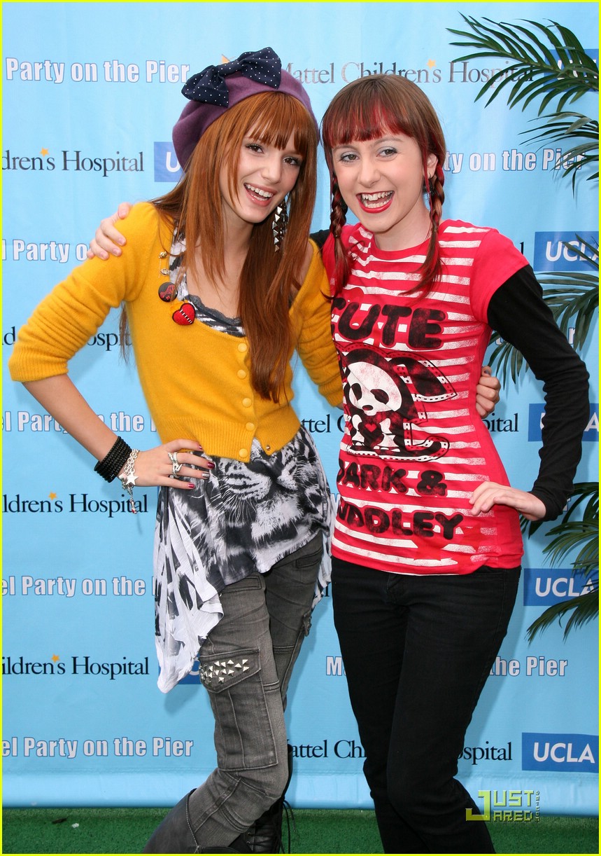 Bella Thorne & Zendaya Shake Up the Party at the Pier