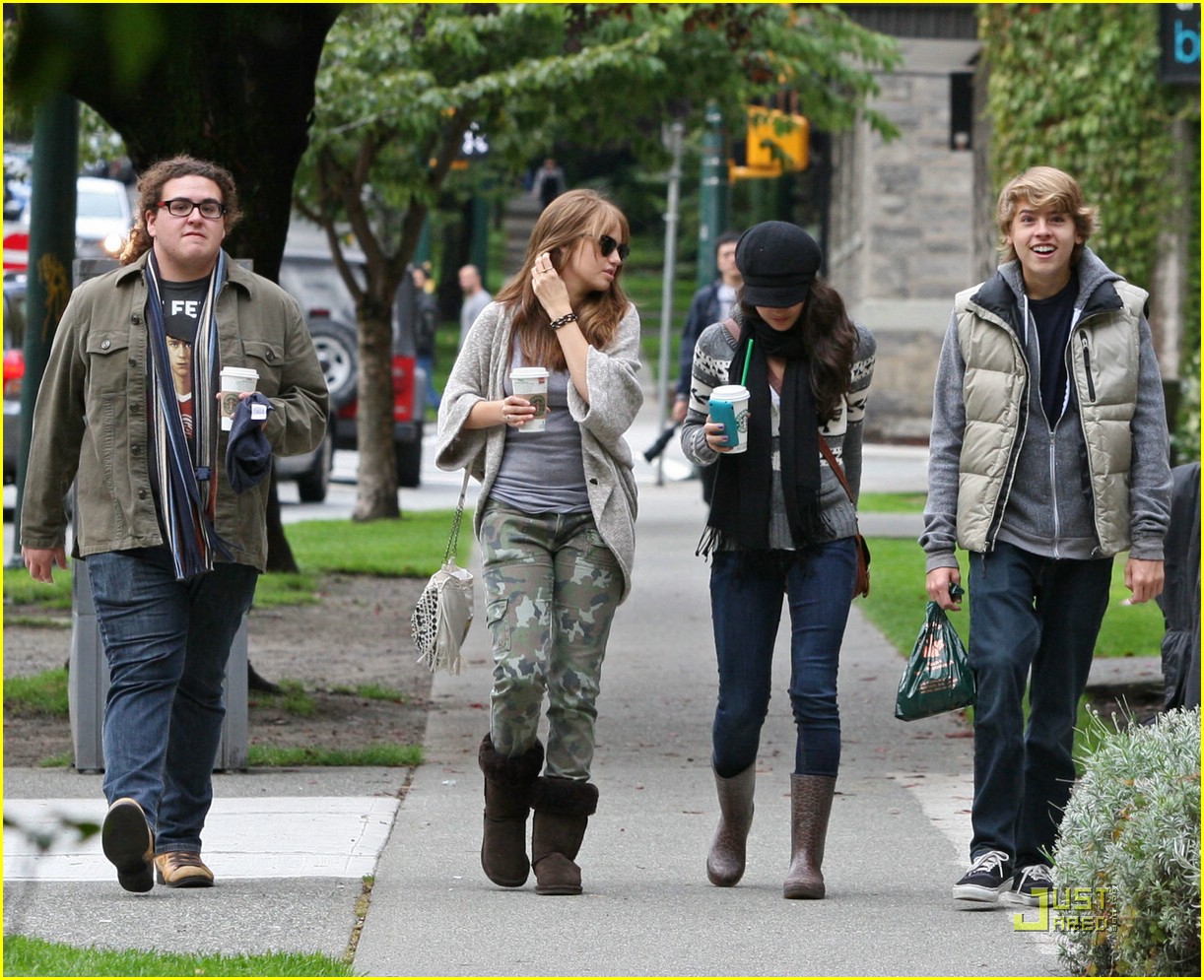 Brenda Song & Debby Ryan: Vancouver Tourists