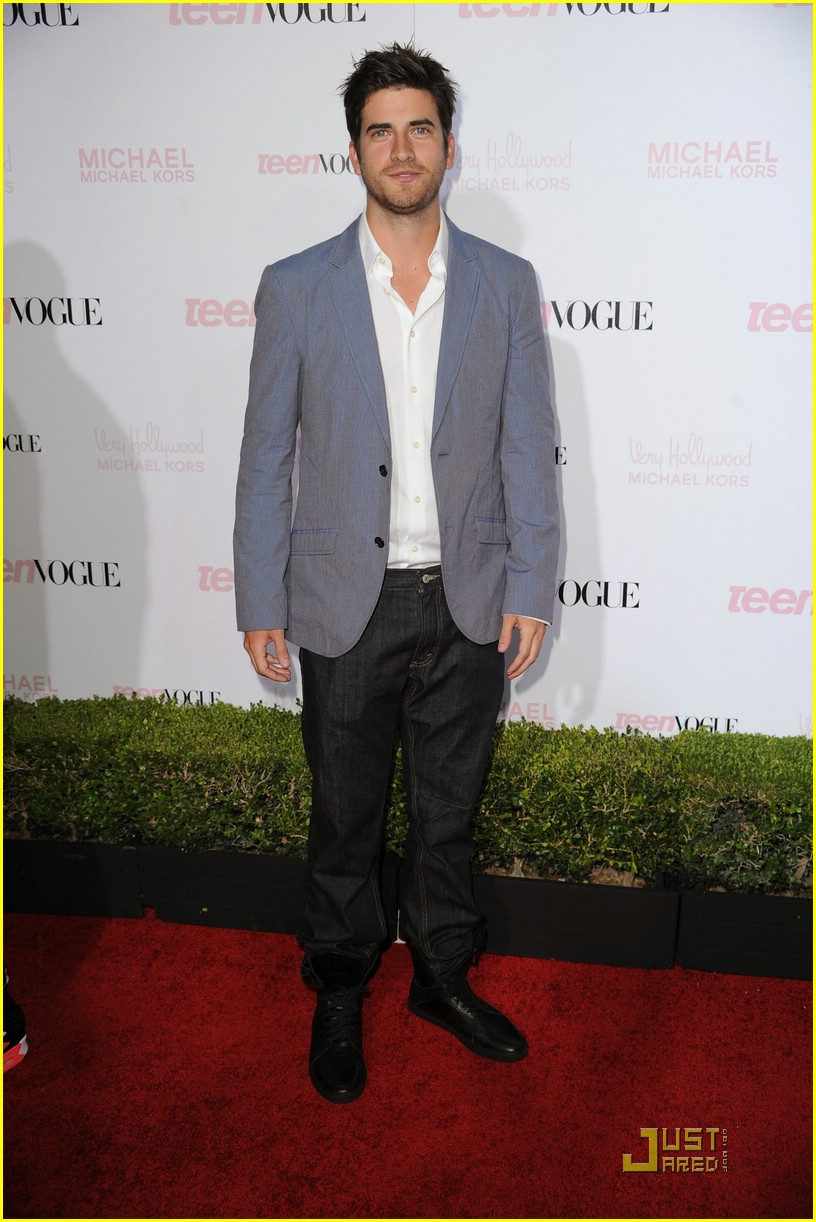 Brittany Snow & Ryan Rottman: Love is Louder