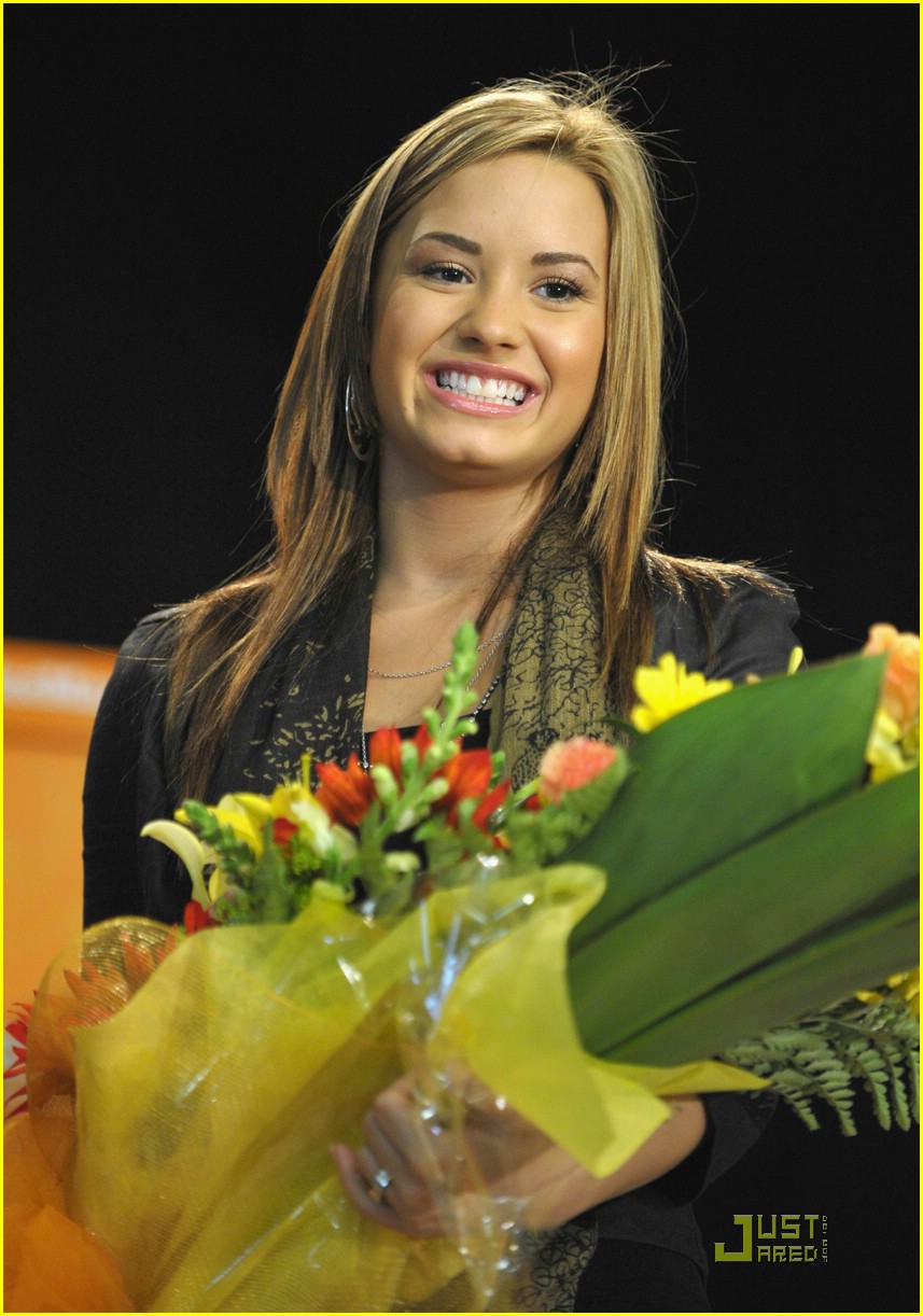 Demi Lovato Makes A Day Better