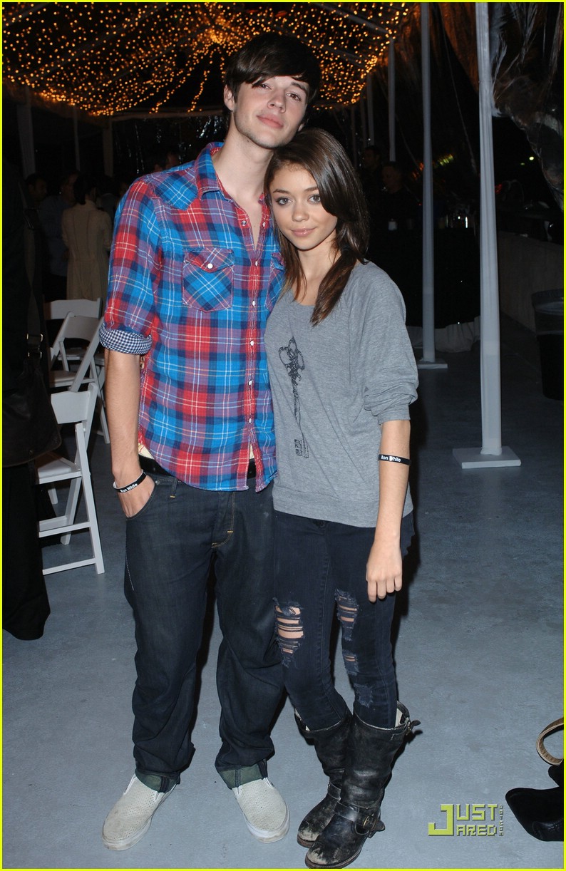 Sarah Hyland: Due Date Darling
