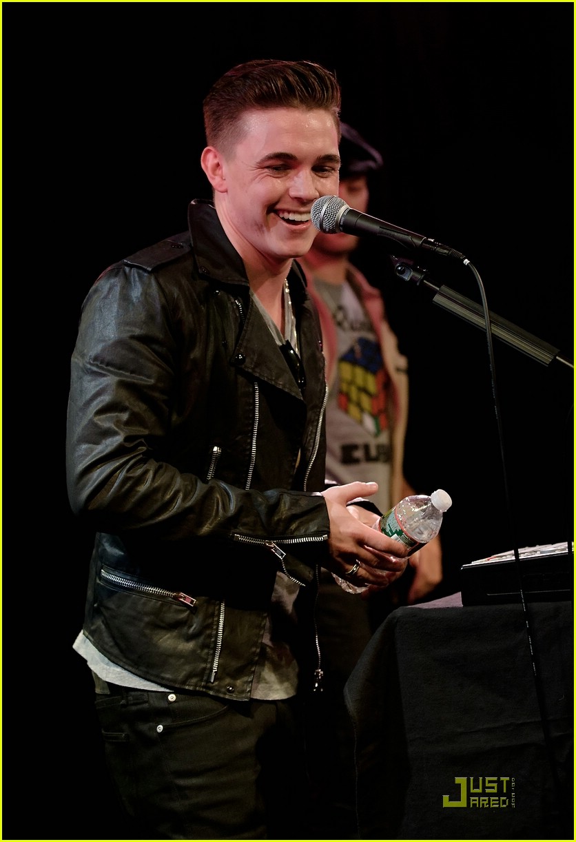 Jesse McCartney is a Q102 Cutie