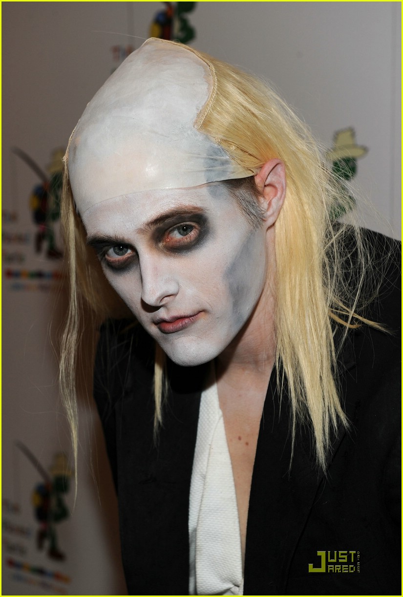 Lucas Grabeel: Riff Raff at Rocky Horror Picture Show Tribute!