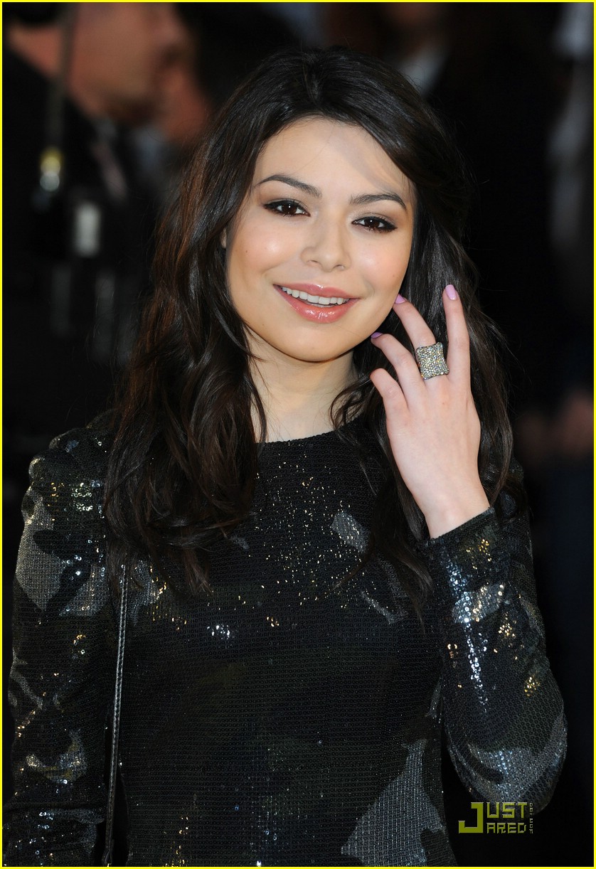 Miranda Cosgrove Gets 'Despicable' in London
