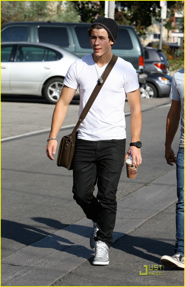 Nick Jonas: Meet Up with Jason Rosen & Michael Bruno!
