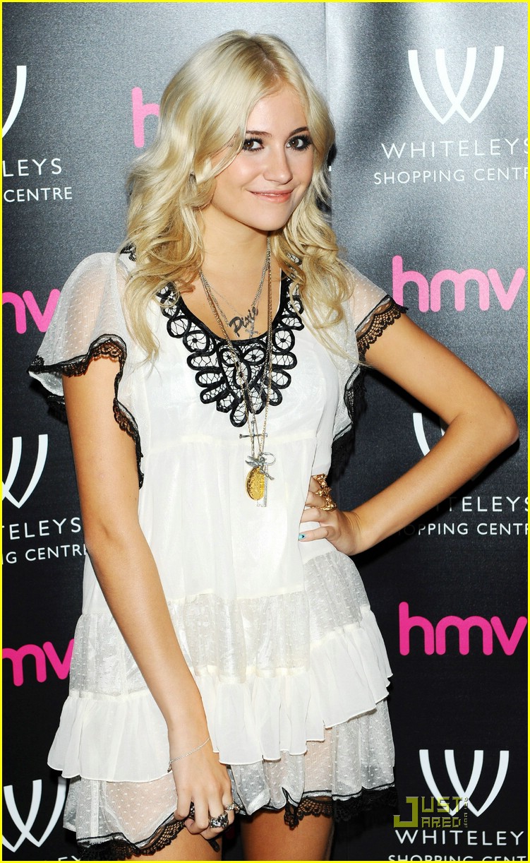 Pixie Lott: From HMV to Habbo Hotel
