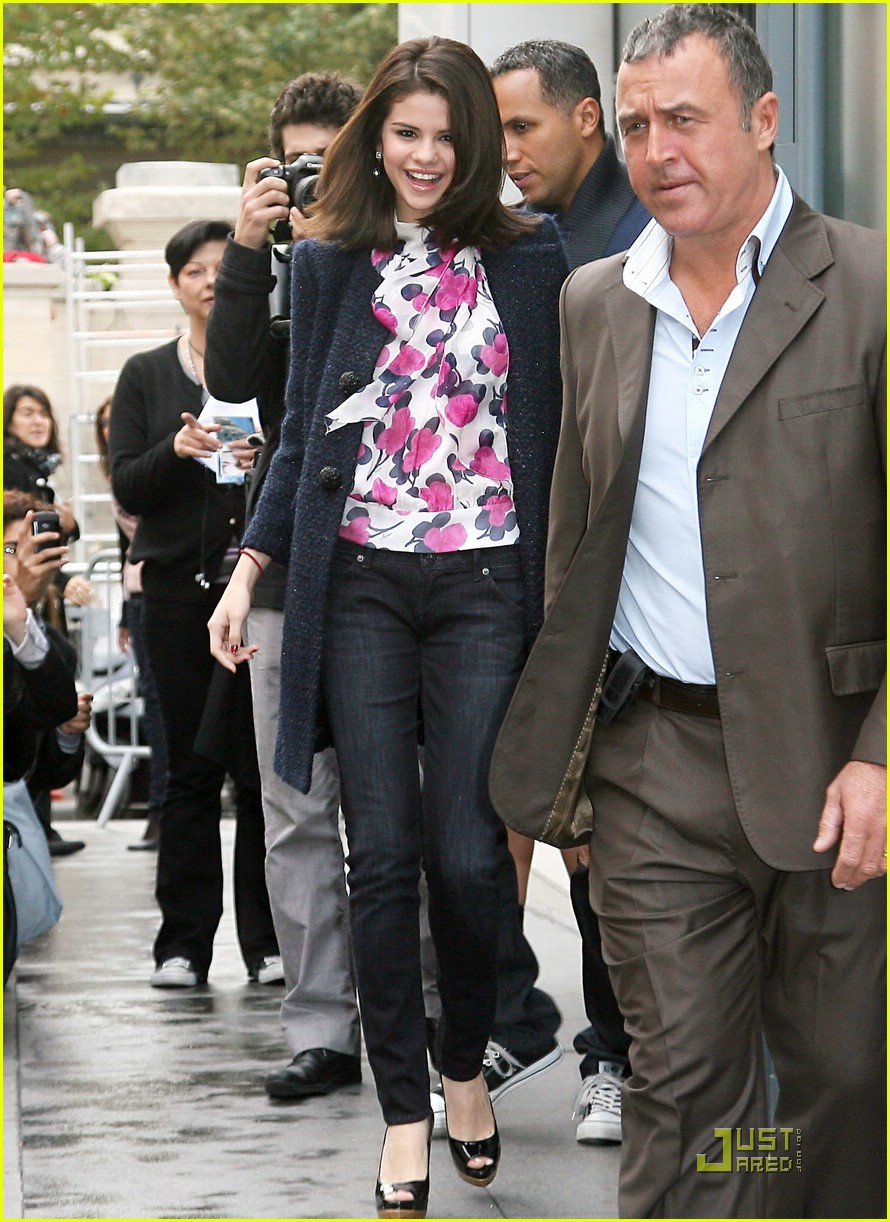 Selena Gomez: Fama Revolution Rocker