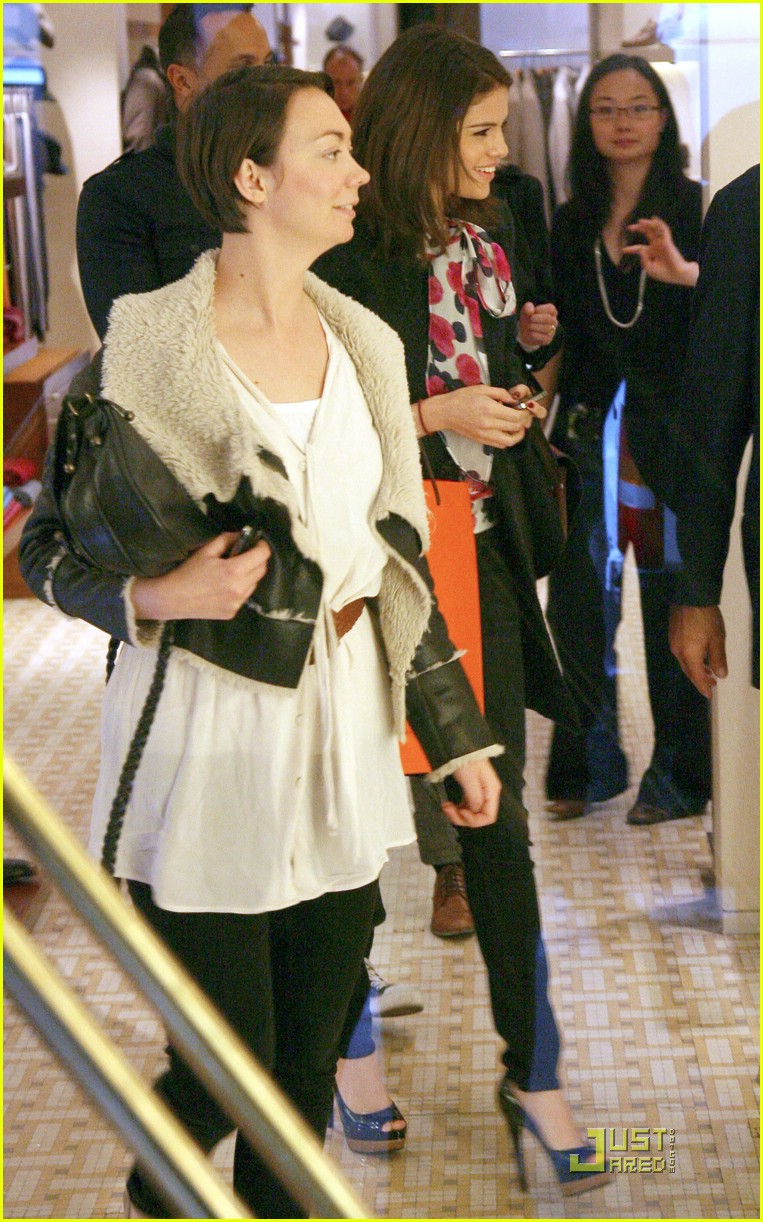 Selena Gomez: Fama Revolution Rocker