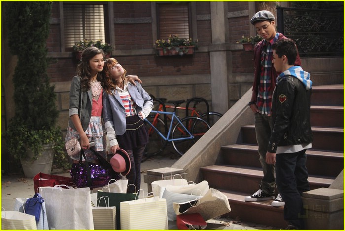 Bella Thorne & Zendaya: Spaghetti Sweeties