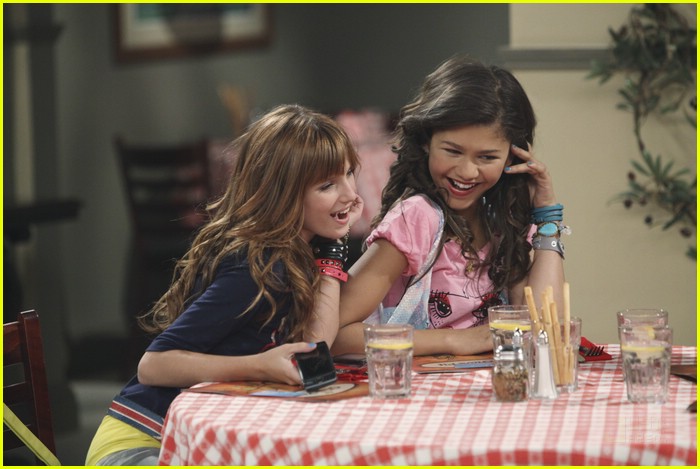 Bella Thorne & Zendaya: Spaghetti Sweeties