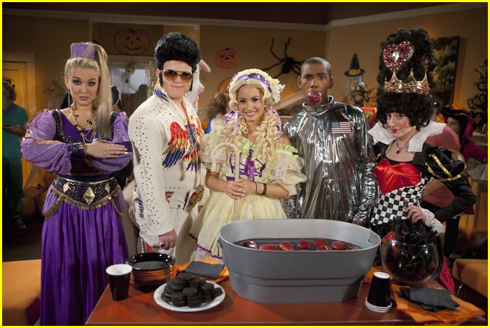 Shaq's Halloween Costume? Chad Dylan Cooper!