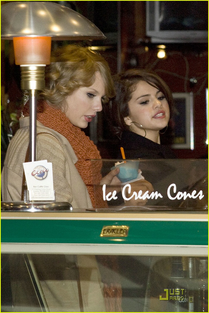 Selena Gomez & Taylor Swift: Gelato Girls