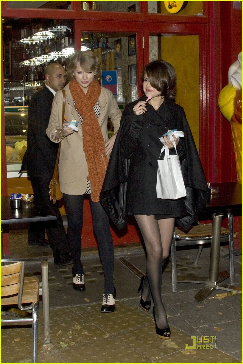 Selena Gomez & Taylor Swift: Gelato Girls