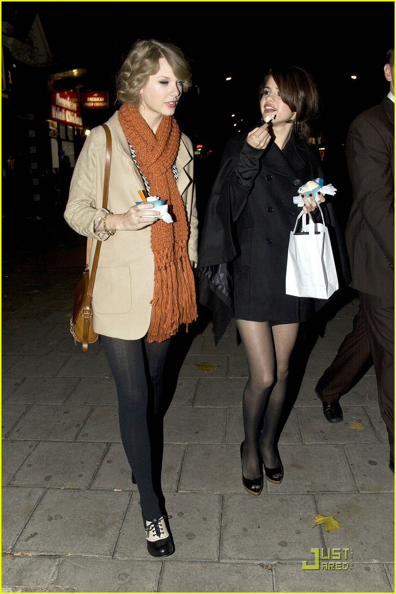 Selena Gomez & Taylor Swift: Gelato Girls