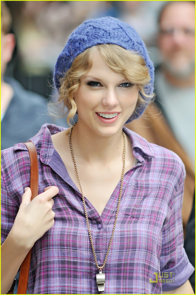 Taylor Swift: Ed Sullivan Sweetheart