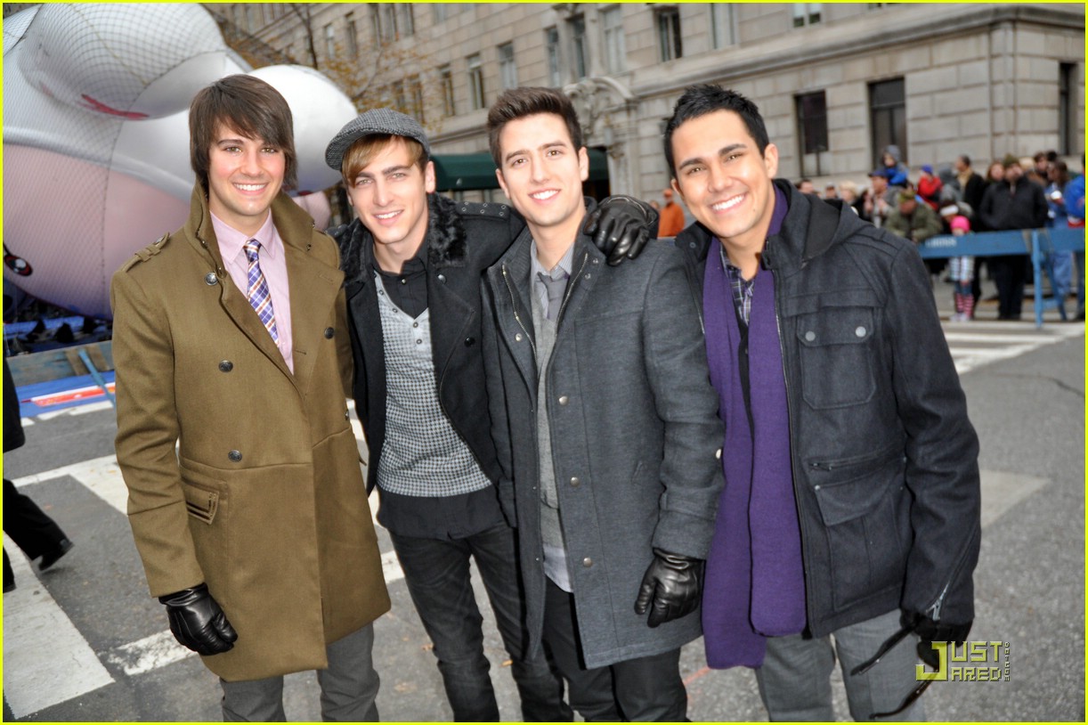 Big Time Rush Won't 'Forget About You' at Macy's Thanksgiving Parade
