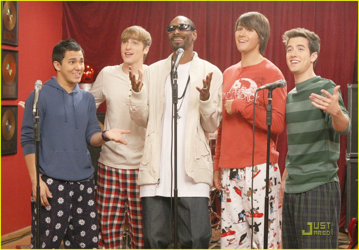 Big Time Rush: 'All I Want For Christmas' is Miranda Cosgrove!