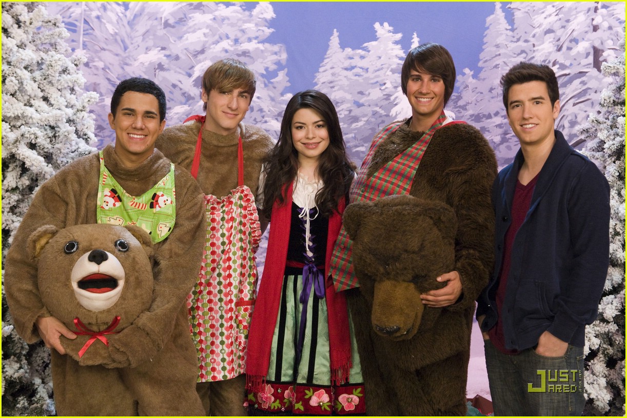 Big Time Rush: 'All I Want For Christmas' is Miranda Cosgrove!