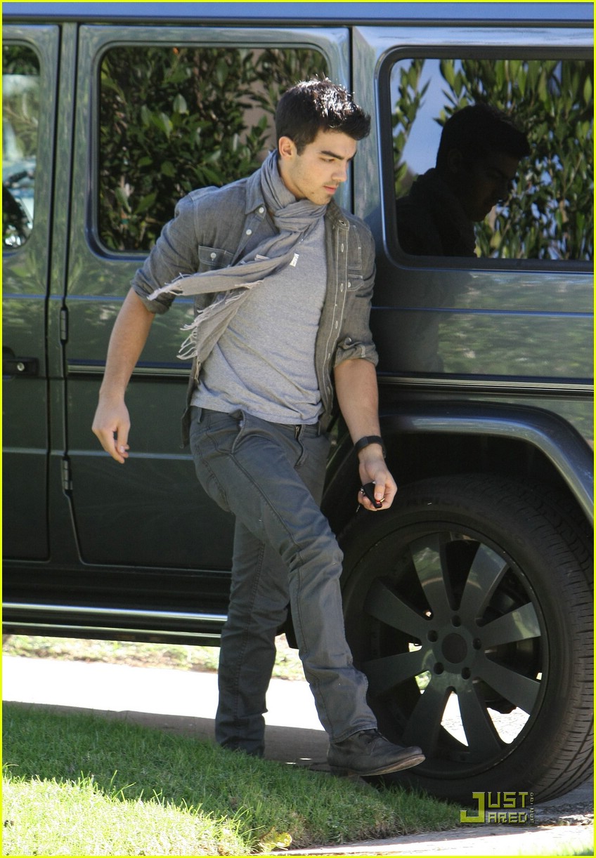 Joe Jonas' Puppy Love