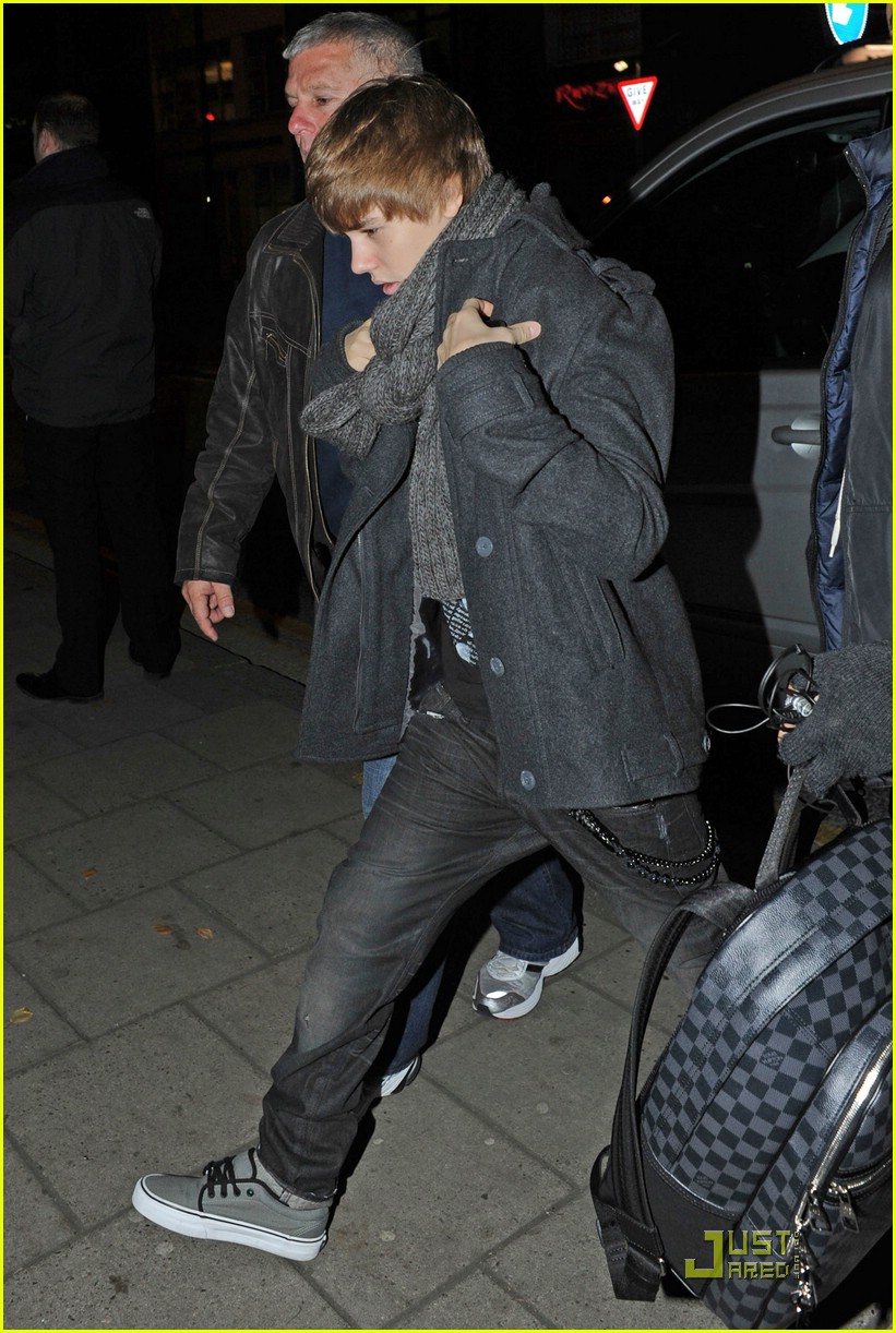 Justin Bieber: X Factor Performance -- VIDEO!