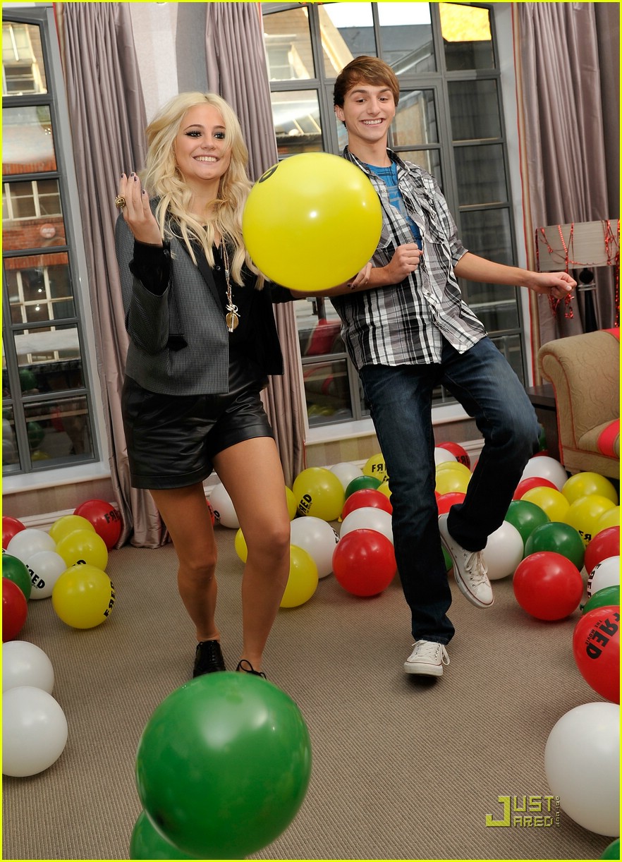 Pixie Lott & Lucas Cruikshank: Fred Friends