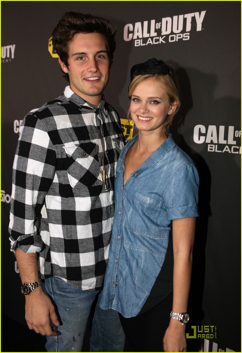 Sara Paxton & Nico Tortorella Follow The Call of Duty