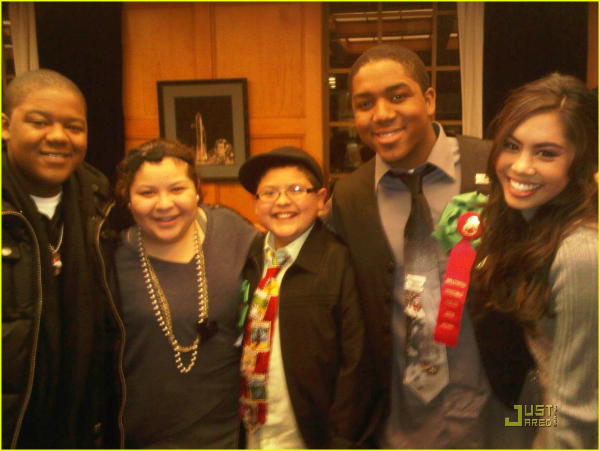 Ashley Argota & Rico Rodriguez: Christmas Parade Pair