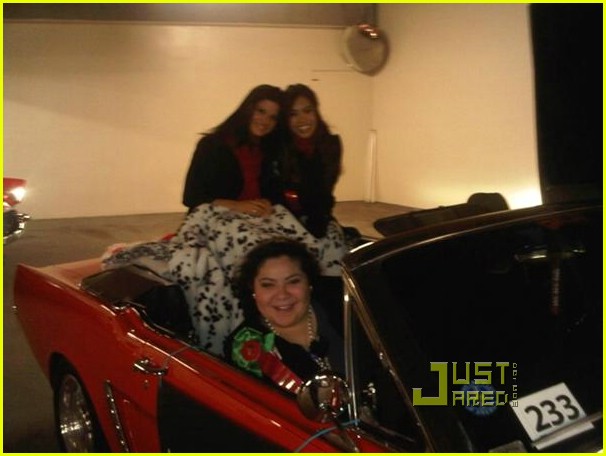 Ashley Argota & Rico Rodriguez: Christmas Parade Pair