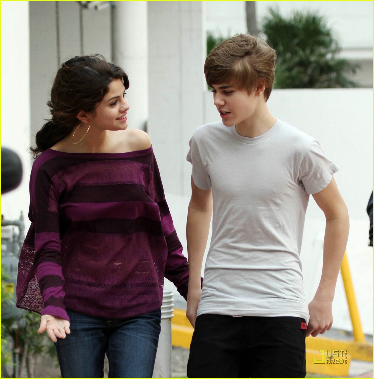 Justin Bieber Makes Miami Music