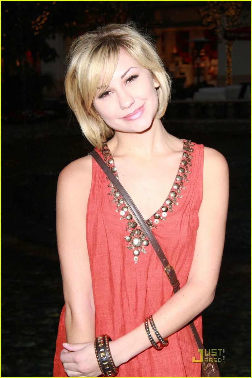 Chelsea Staub: Frilogy Launch Party Hostess!