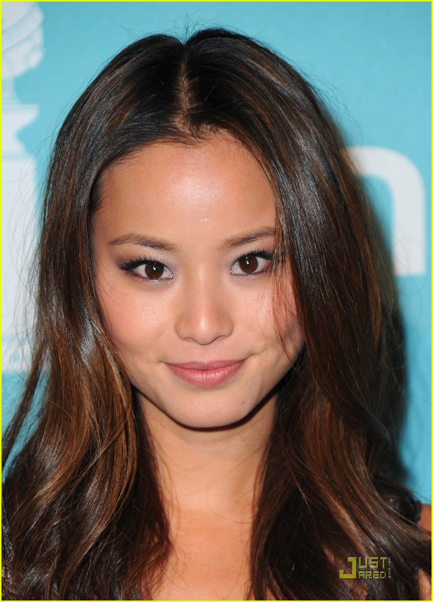 Jamie Chung: Miss Golden Globes Party!