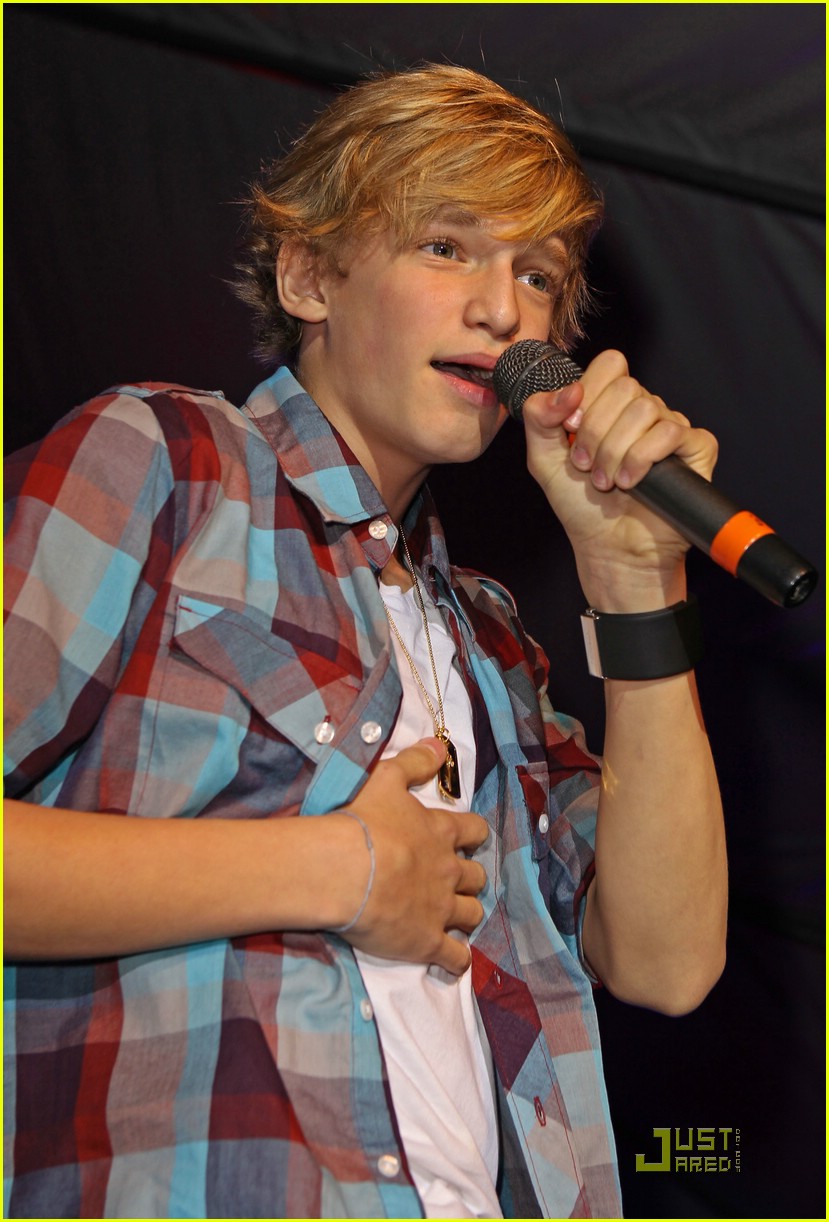 Cody Simpson: Christmas at Commerce