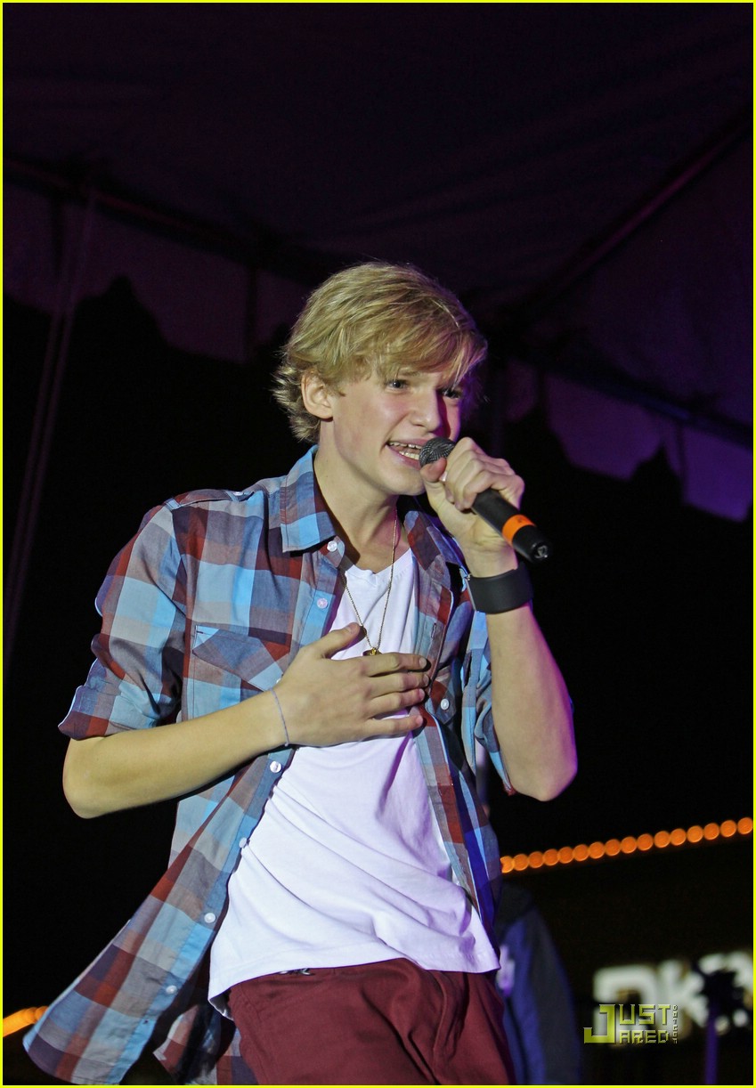 Cody Simpson: Christmas at Commerce