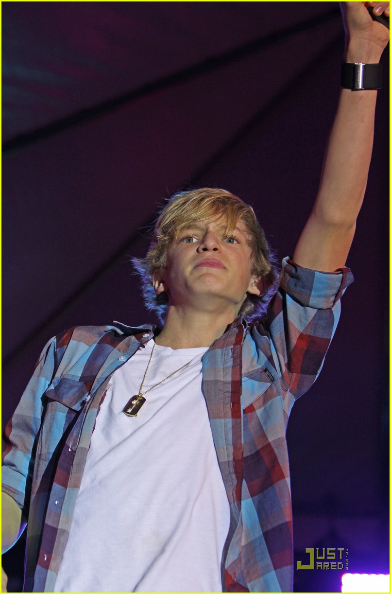 Cody Simpson: Christmas at Commerce