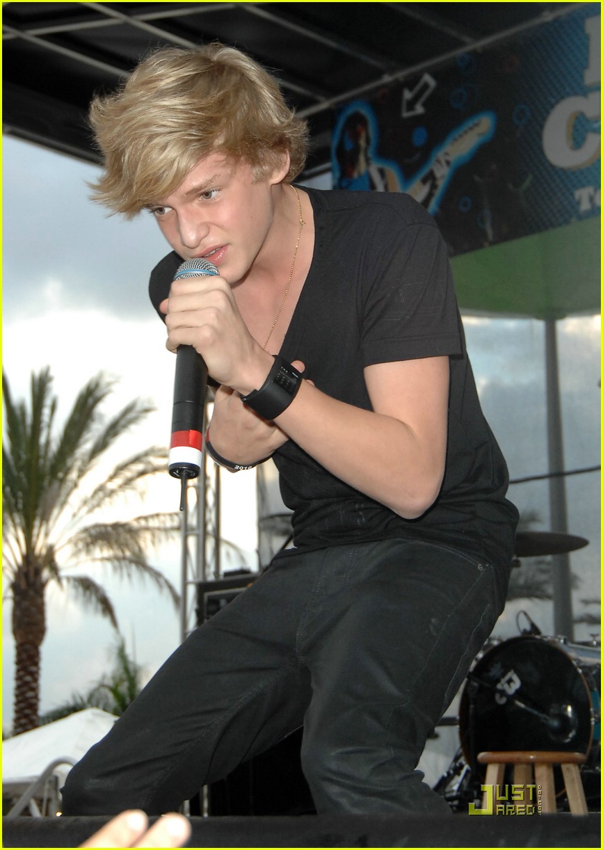 Cody Simpson: 'All Day' at Y100 Jingle Ball!