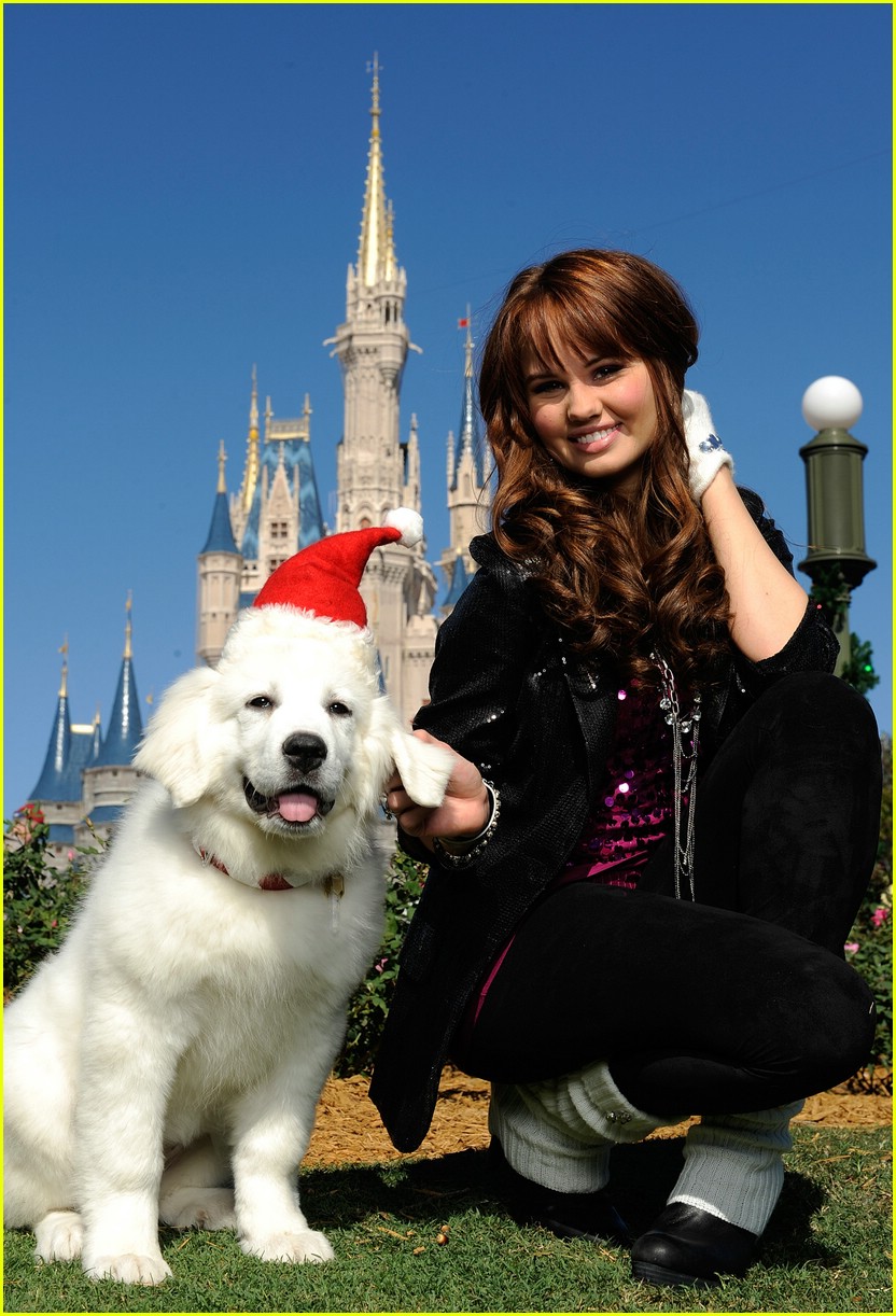 Debby Ryan: More 'Christmas Parade' Pics!