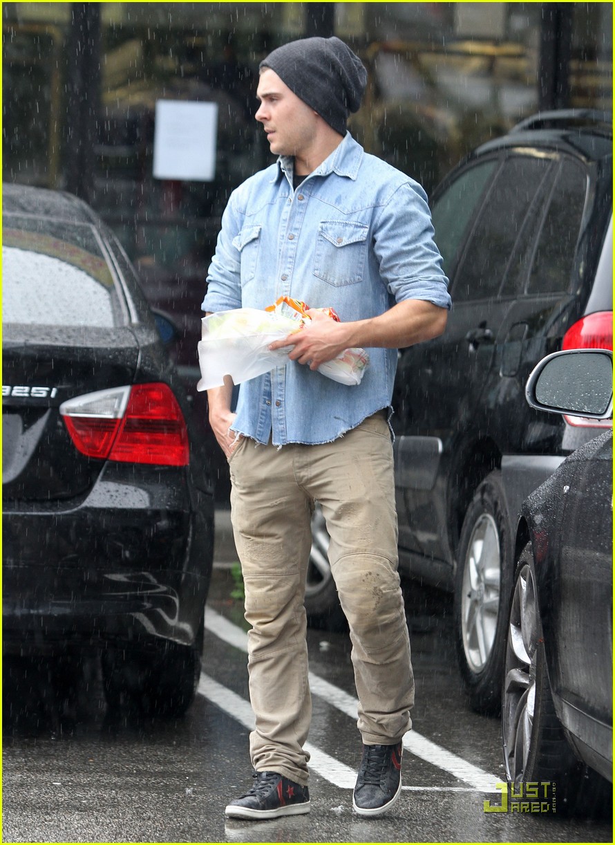 Zac Efron: Subway Sandwich Stop