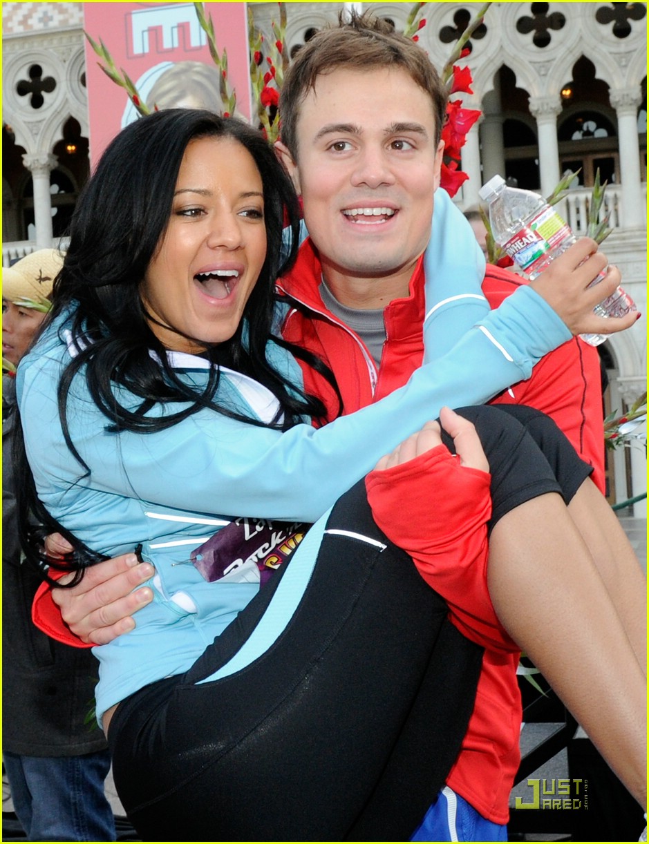 Heather Hemmens & Robbie Jones Rock n Roll in Vegas