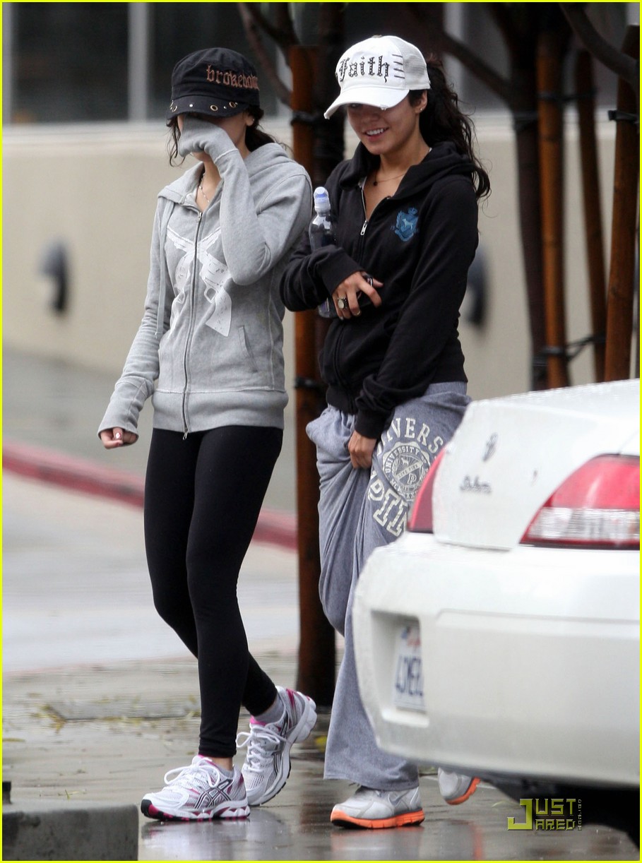 Vanessa Hudgens Has Faith at the Gym