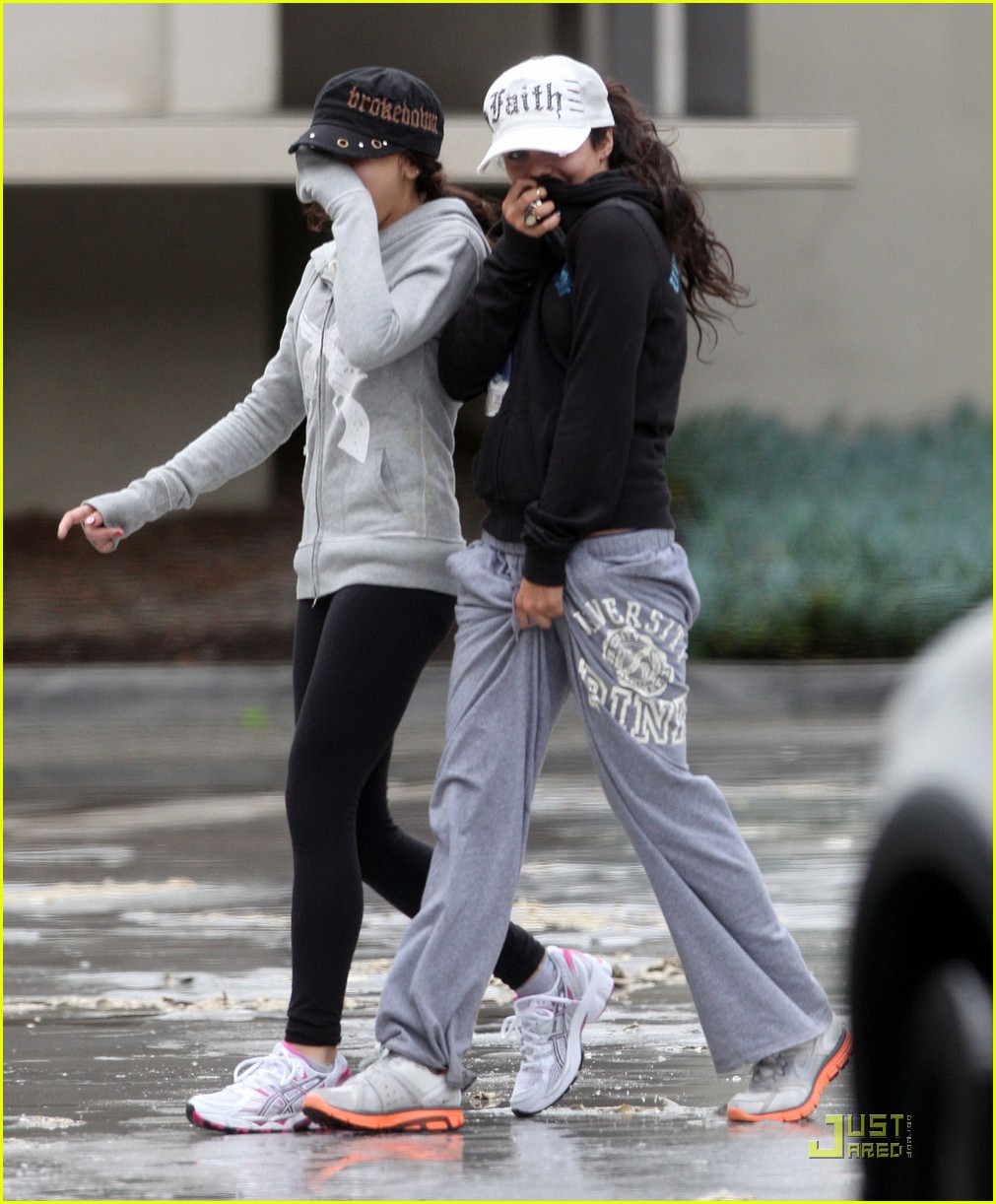Vanessa Hudgens Has Faith at the Gym