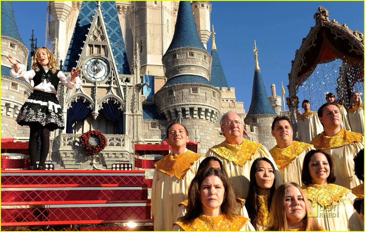Jackie Evancho Releases 'Silent Night' Music Video!