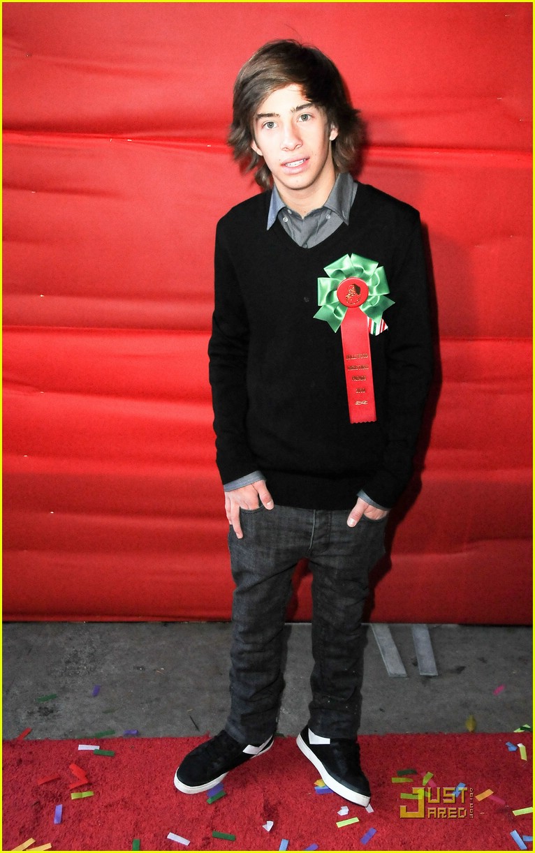 Jason Dolley: Hollywood Christmas Parade 2010 Airs Tonight!