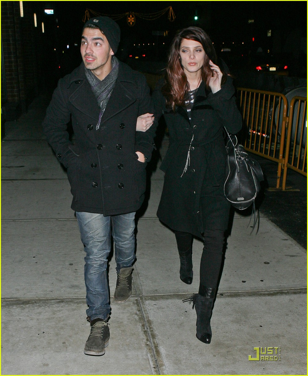 Joe Jonas: Let's Go Knicks!