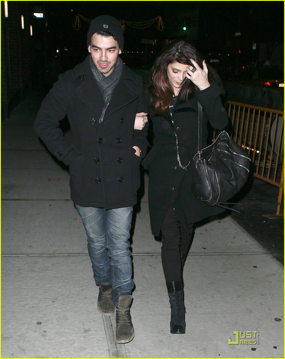 Joe Jonas: Let's Go Knicks!