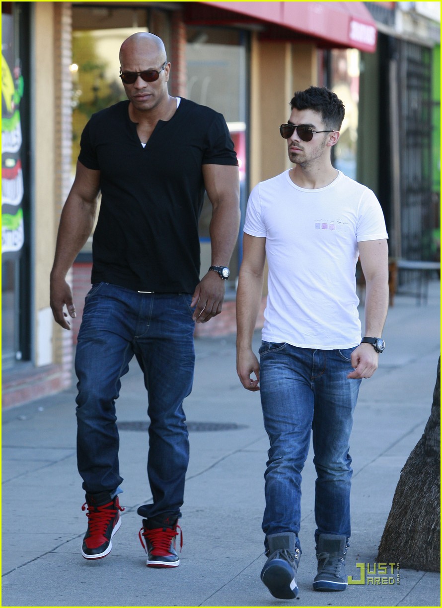 Joe Jonas: Let's Do Lunch!