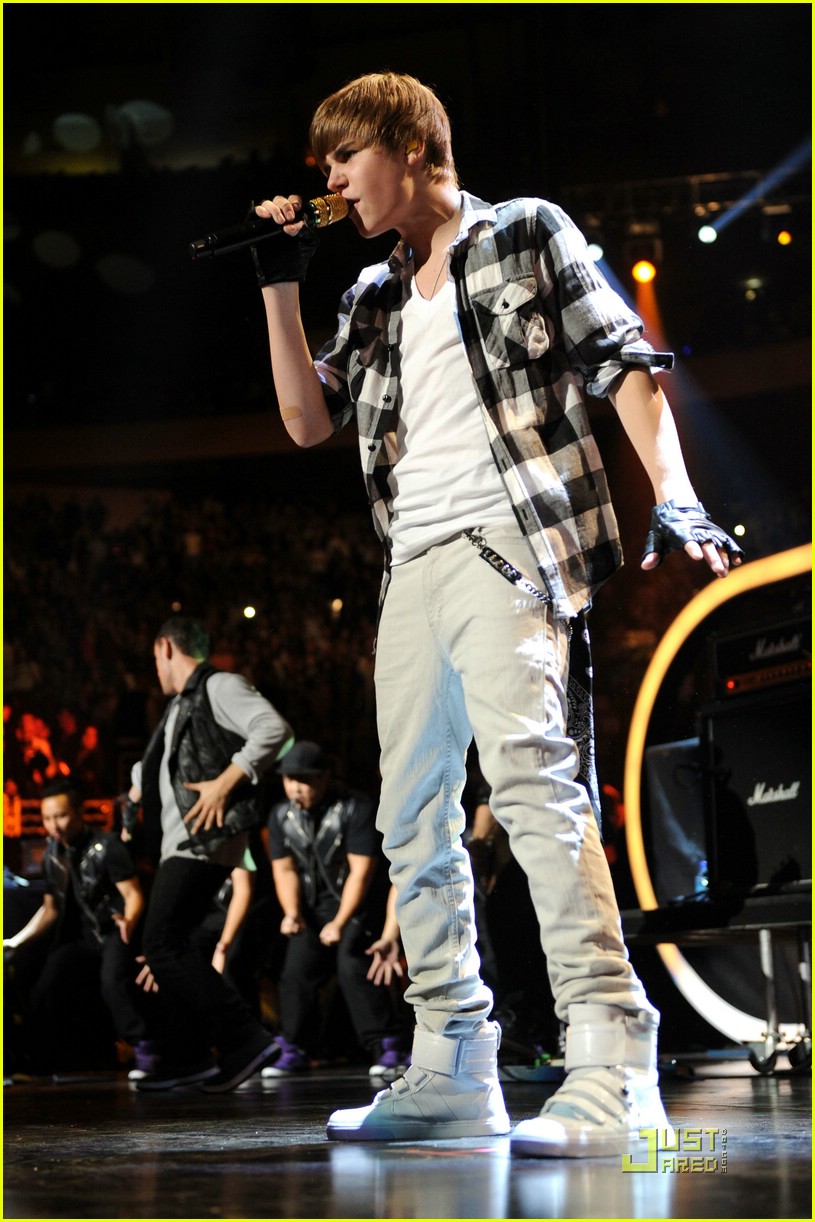 Justin Bieber: Z100 Jingle Ball with Jaden Smith!